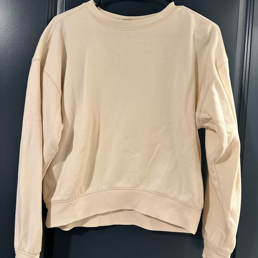 Universal Thread Beige Crewneck Sweatshirt